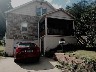 524 Woodward Ave, North Charleroi, PA 15022-2271