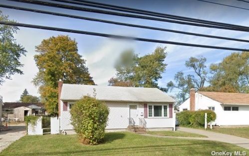 494 Albany Ave, Amityville, NY 11701-1134
