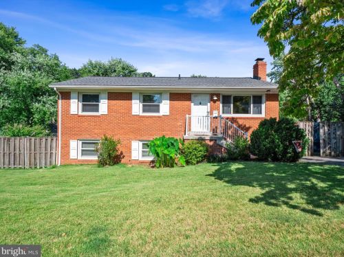 4138 Glendale Rd, Woodbridge, VA 22193-2408