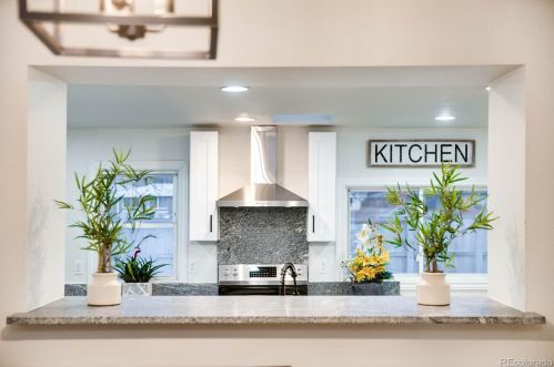 728 Jasmine St, Denver CO 80220-5317 exterior