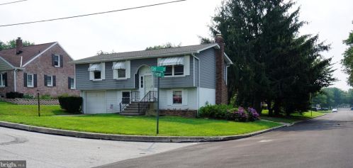 105 Earl St, Hanover, PA 17331-4015