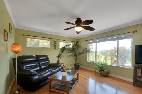 18883 Hummingbird Dr, Lake Wildwood CA  95946-9694 exterior