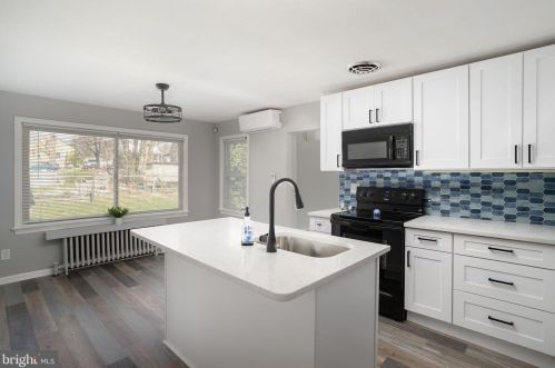 24 Poland St, Trenton NJ  08638-2328 exterior