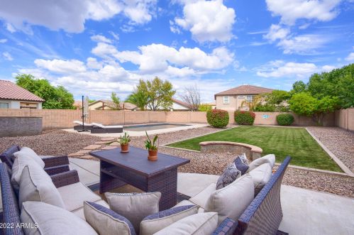 2204 Bowker St, Phoenix AZ  85040-3424 exterior