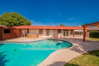 11621 Hastings Ave, Yukon, OK 73099-8063