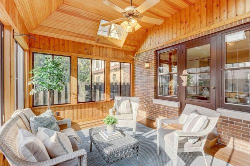 5347 Berkeley Blvd, Milwaukee WI 53217-5138 exterior