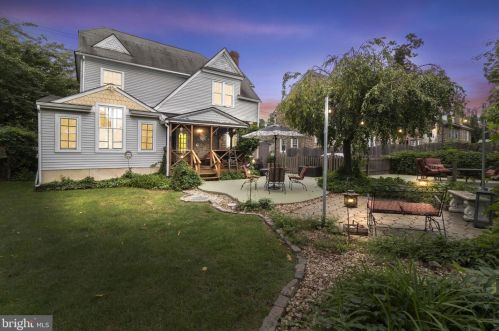 7851 Spring Ave, Melrose Park, PA 19027-2619