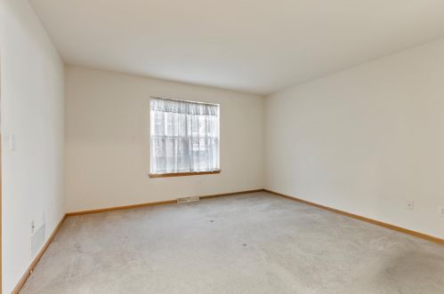 602 Park Dr, Waterford WI 53185-2891 exterior