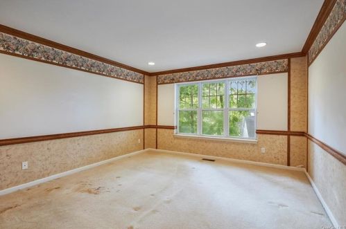 7 High Ridge Rd, Crotonville NY  10562-1970 exterior