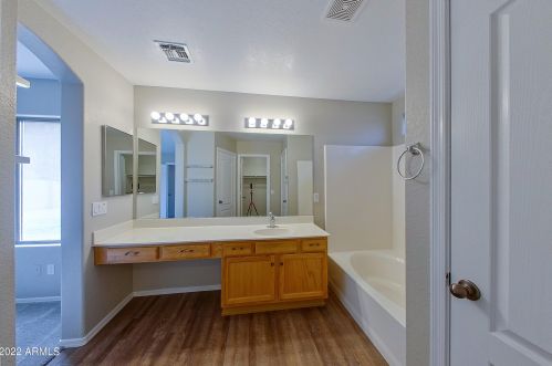 5763 Seldon Ln, Glendale AZ 85302-5417 exterior