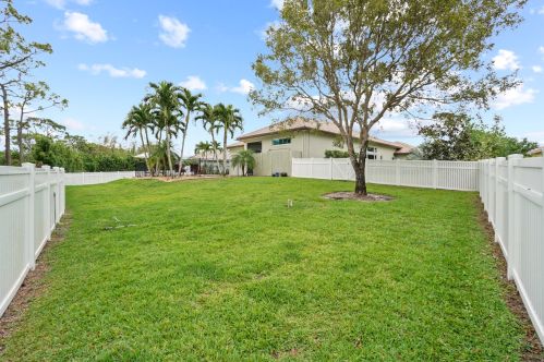523 Squire Johns Ln, Palm City FL  34990-7824 exterior