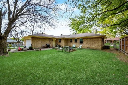 1114 Dumont Dr, Richardson TX  75080-6949 exterior