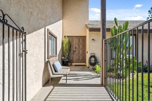 30078 Mira Loma Dr, Temecula CA  92592-2122 exterior