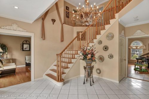 8 Rillstone Ct, East Freehold NJ  07728-8574 exterior