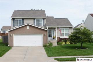 16016 Robin Dr, Omaha NE  68136-3293 exterior