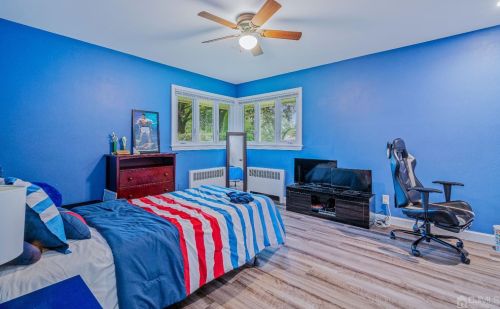 48 Patton Dr, East Brunswick NJ  08816-1130 exterior