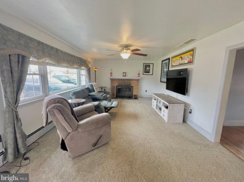 1 Woods Dr, Dover, DE 19901-5150