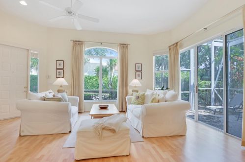 7671 Dahlia Ct, West Palm Beach, FL 33412-3120