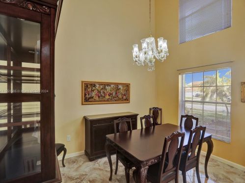 1282 192 Ave, Hollywood FL 33029-5823 exterior