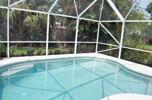 2529 Linwood Ave, Naples FL  34112-4860 exterior