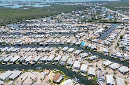 17670 Bryan Ct, Fort Myers Beach FL  33931-7103 exterior