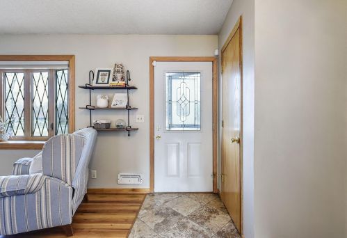 11244 Bittersweet St, Minneapolis, MN 55433-3556