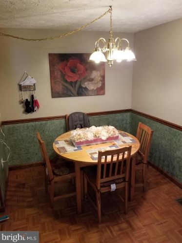 331 Melling Ave, Boothwyn PA 19061-4137 exterior