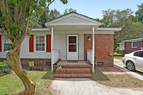 1201 Shadow Dr, Mount Pleasant, SC 29464-3700