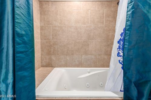 4913 Acoma Dr, Glendale AZ  85306-3828 exterior