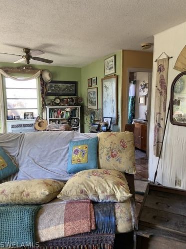 3548 Tangerine Dr, Saint James City FL  33956-2536 exterior