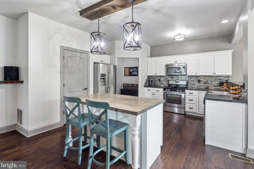 108 Chestnut St, Swedesboro NJ  08085-1201 exterior