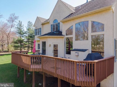 1010 Peterman Ln, Prospectville, PA 19002-1541