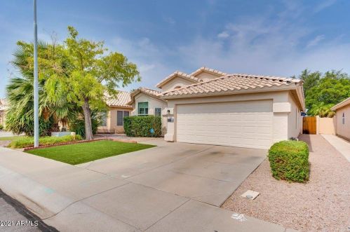 1112 Bogle Ave, Chandler, AZ 85225-1704