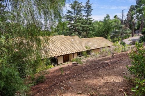 1921 Arroyo Dr, Riverside, CA 92506-1608