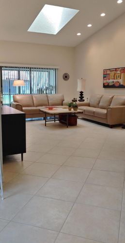 6364 Kings Gate Cir, Delray Beach FL  33484-2429 exterior