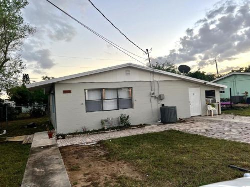 613 3rd St, Vero Beach, FL 32962-3506