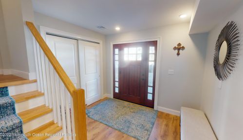 5 Fort Ave, Pelican Island NJ  08751-1512 exterior