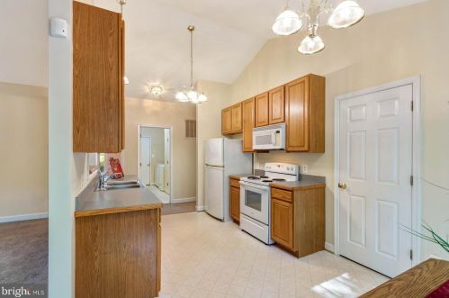 10805 Chancellorsville Dr, Spotsylvania VA  22553-3929 exterior