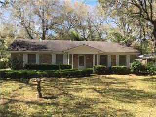 1705 Colonial Oaks Dr, Mobile, AL 36618-2407