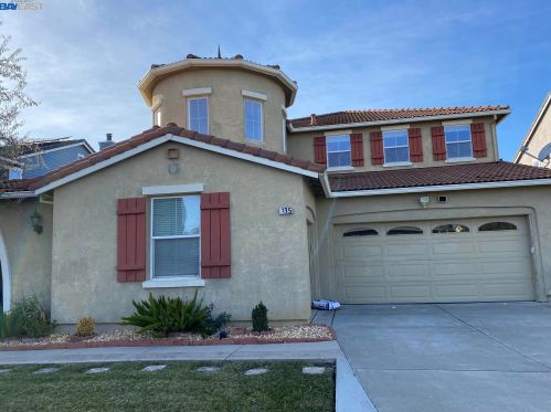 335 Sage Sparrow Cir, Vacaville, CA 95687-7752