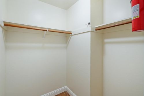 555 Hawthorne Ave, San Bruno CA  94066-4130 exterior