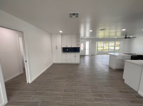 11803 Hemlock St, West Palm Beach, FL 33410-2128