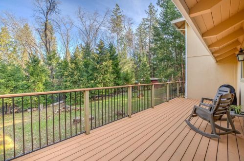6484 Green Leaf Ln, Michigan Bluff, CA 95631-9623