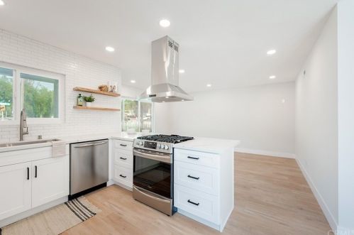 9746 Chestnut St, Lakeside CA  92040-4202 exterior