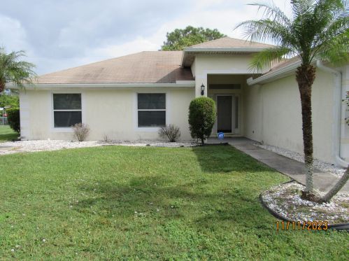 3821 Janiga St, Fort Pierce, FL 34953-5385
