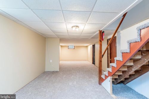 4 Beaver Rd, Camp Hill PA  17011-7404 exterior