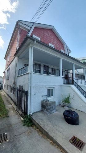 329 Beach 45th St, Far Rockaway, NY 11691-1226