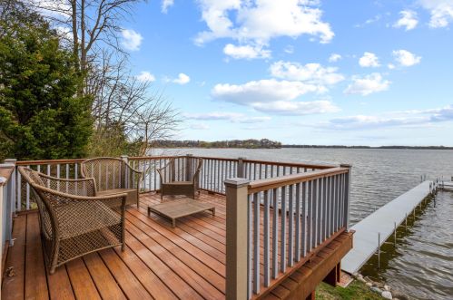 23120 Hillcrest Rd, Kansasville, WI 53139-9719