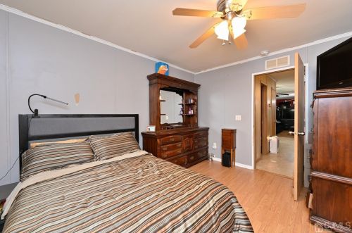 43 Bayshore Mobile Mnr, Hazlet NJ  07730-4129 exterior