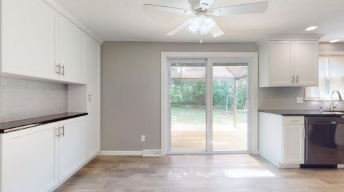 13 Larchmont Dr, Coventry RI exterior